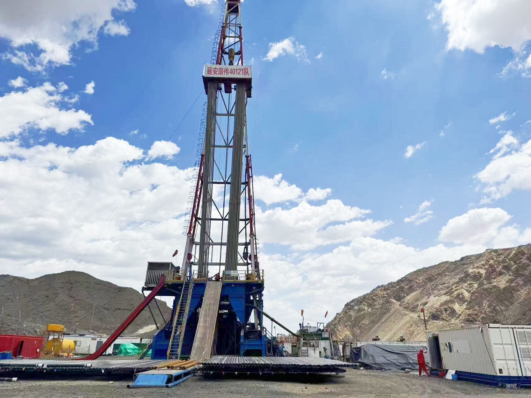 汗水鑄就新標桿！準油股份鉆井項目部創單日進尺712米新紀錄